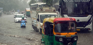 Weather Alert: 15 States Face Heavy Rain, Strong Winds And Thunderstorms Today Weather Alert: 15 States Face Heavy Rain, Strong Winds And Thunderstorms Today