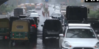 Heavy Monsoon Showers Cripple Delhi-NCR, Waterlogging Hits Major Routes Heavy Monsoon Showers Cripple Delhi-NCR, Waterlogging Hits Major Routes