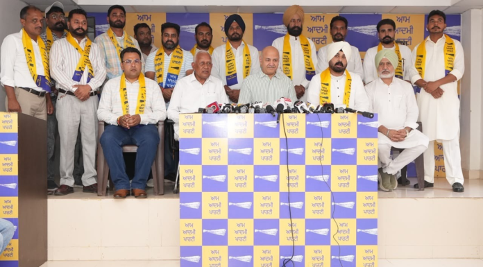 AAP Is Only Party Where Volunteers & Grassroots Workers Are Valued And Respected: Sanmeek Singh Hanry AAP Is Only Party Where Volunteers & Grassroots Workers Are Valued And Respected: Sanmeek Singh Hanry
