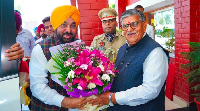Punjab CM Bhagwant Mann Meets Governor; Seeks 10-Day Parole For Jagtar Singh Hawara Punjab CM Bhagwant Mann Meets Governor; Seeks 10-Day Parole For Jagtar Singh Hawara