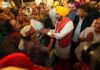 Punjab Expands Pilgrimage Scheme, Arvind Kejriwal, CM Bhagwant Mann Flag Off 15 Buses in Hoshiarpur Punjab Expands Pilgrimage Scheme, Arvind Kejriwal, CM Bhagwant Mann Flag Off 15 Buses in Hoshiarpur