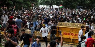Centre Tells Supreme Court It Remains Committed to Dropping Cases Against Student Protesters Centre Tells Supreme Court It Remains Committed to Dropping Cases Against Student Protesters