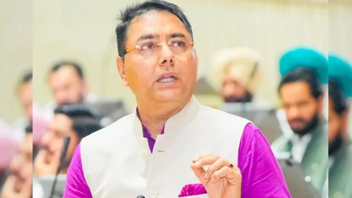 Youth Unemployment In Punjab Drops From 19.1% to 17%: Aman Arora Youth Unemployment In Punjab Drops From 19.1% to 17%: Aman Arora