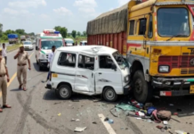 Six Gujarat Youths Killed in Dhar Road Crash While Returning from Mahakal Darshan