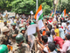 Students Take to Streets in Patna, Break Barricades During March Towards CM House