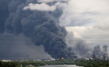 12 Killed, 39 Injured After Ukrainian Strike Hits Oil Refinery in Russia’s Tatarstan