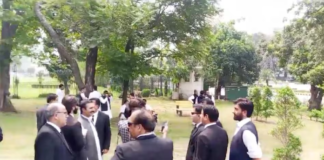 PTI Steps Up Pressure Over Imran Khan, Leaders-Workers Hold Protest Outside Supreme Court