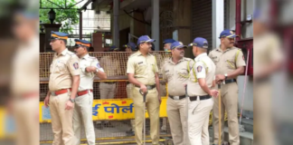 Mumbai Navy Nagar Tragedy: Navy Officer, Wife and Two Children Found Dead at Home