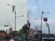 Bizarre Viral Incident: Man Climbs Pole After Girlfriend Stops Answering Bizarre Viral Incident: Man Climbs Pole After Girlfriend Stops Answering