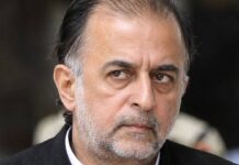 Journalist Tarun Tejpal Surrenders In Goa After Rape Conviction, Vows To Fight Case In Supreme Court Journalist Tarun Tejpal Surrenders In Goa After Rape Conviction, Vows To Fight Case In Supreme Court