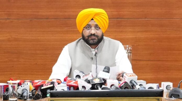 People Aged 50 Years & Above Eligible For Free AC: Tarunpreet Singh Sond People Aged 50 Years & Above Eligible For Free AC Sleeper Bus Travel, Accommodation And Food: Tarunpreet Singh Sond