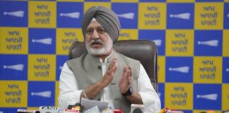 Badals Have Damaged Sikh Institutions Beyond Recognition: Baltej Pannu Badals Have Damaged Sikh Institutions Beyond Recognition: Baltej Pannu