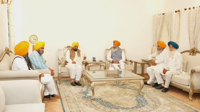 New Project - 2026-09-24T120356.360 Akali Dal (Punar Surjeet) Delegation Seeks 15-Day SIT Under Guidance of CM Bhagwant Singh Mann