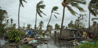 Cyclone Arnab Nears, Odisha And Andhra Brace For Rain; 22 States On Alert Cyclone Arnab Nears, Odisha And Andhra Brace For Rain; 22 States On Alert