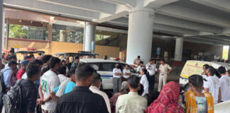 A Street Play on Road Safety Delivers the Message of a ‘Safe Journey’