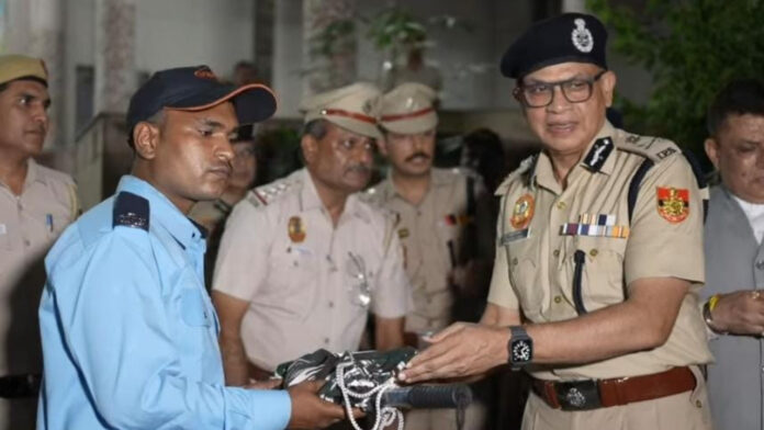 Delhi Police Commissioner Anurag Kumar Takes to the Streets of Rajendra Nagar
