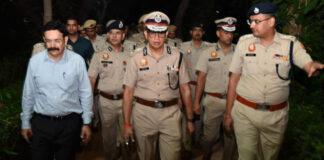 Delhi Police Commissioner Anurag Kumar Hits Streets, Reviews Security Arrangements on Foot