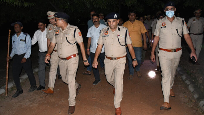 Delhi Police Step Up Foot Patrols at Sanjay Lake, Boost Security and Public Confidence