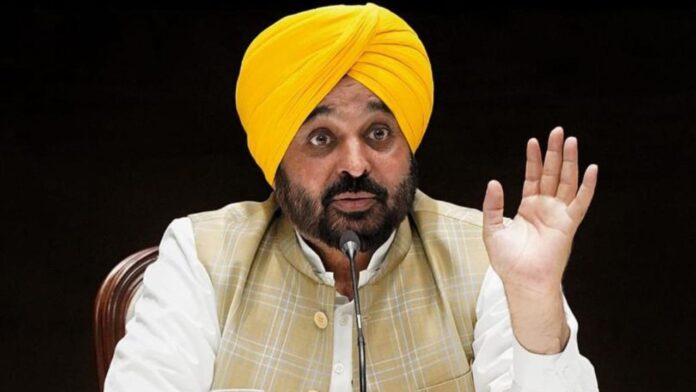Delhi Airport Officials Detained Me for 2 Hours Citing Pressure from Above: CM Bhagwant Singh Mann Bhagwant Singh Mann