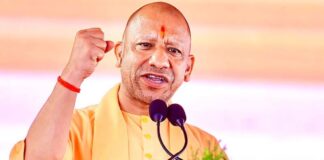 CM Yogi Conveys Message of Women's Empowerment Through Prayers to Maa Kushmanda CM Yogi Conveys Message of Women's Empowerment Through Prayers to Maa Kushmanda