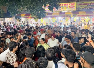 CM Rekha Gupta Listens to Students’ Concerns Over Tea in Mukherjee Nagar