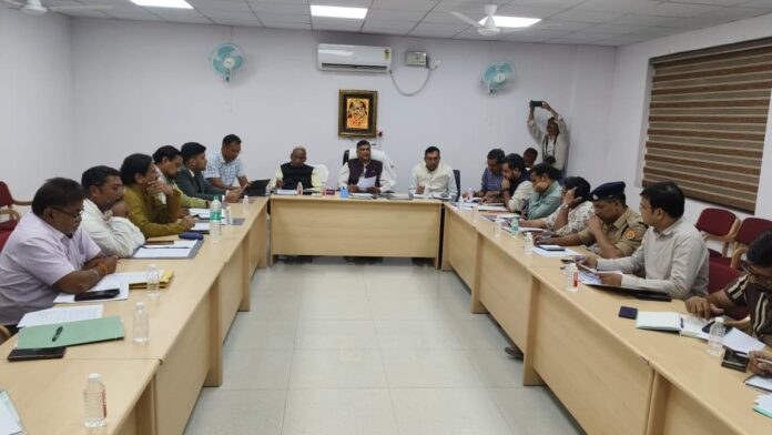 Identification of Tour Operators Before Action at Banke Bihari Temple; Regular Prasad Quality Checks Agreed Identification of Tour Operators Before Action at Banke Bihari Temple; Regular Prasad Quality Checks Agreed