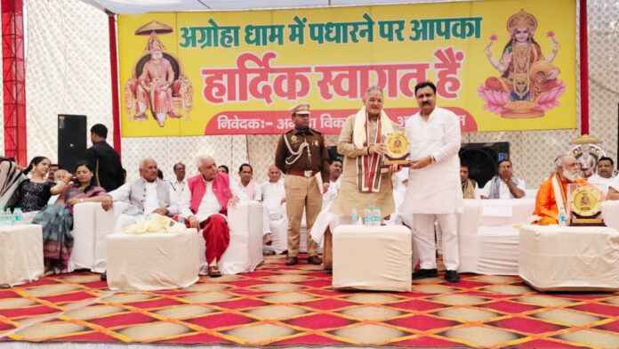 Agroha Dham’s Annual Fair Draws Thousands of Devotees, Prominent Leaders and Artists
