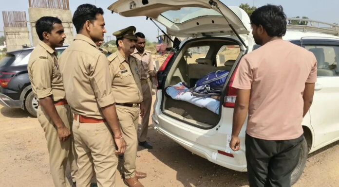 Aligarh Police alert regarding CJP movement, intensive checking of buses and cars on Yamuna Expressway