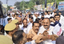 BJP and SP Workers Clash During MLC Polling in Muzaffarnagar, Allegations of Electoral Interference Fly