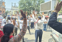 Street play in Gandhi Nagar exposes the dangers of negligence; 280 people learn the mantra of safe travel