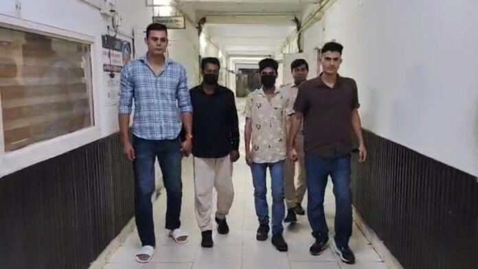 Delhi Chain Snatching Case Solved in 24 Hours, Shahdara Police Arrest Two Accused