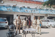 Delhi Crime News: Two Mobile Snatchers Arrested, Four Phones and Motorcycle Recovered