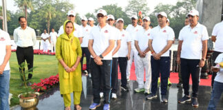 Delhi Police Pays Tribute to Fallen Heroes at National Police Memorial