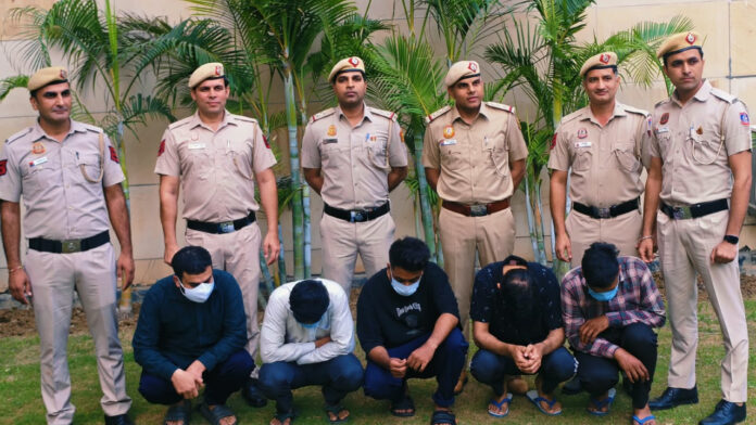 ₹7.36 Crore Cyber Fraud Busted in Delhi; Six Arrested, Including Bank Manager