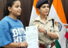 Delhi's Brave Daughter Chases Mobile Snatchers on Scooter, Gets Two Arrested