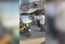Delhi Traffic Police Seize Five E-Rickshaws, Issue 112 Challans in Anti-Encroachment Drive