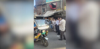 Delhi Traffic Police Seize Five E-Rickshaws, Issue 112 Challans in Anti-Encroachment Drive