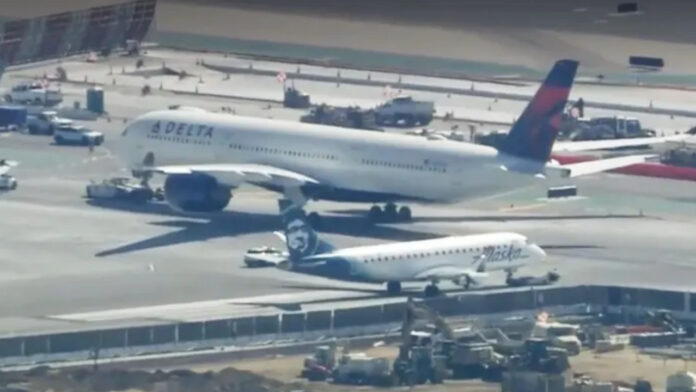 Delta and Air Canada planes collide at Los Angeles Airport, 275 passengers narrowly escape