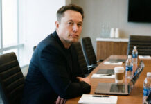 Starlink Banned in China, So Why Is Elon Musk Questioning India’s Approval Process?