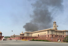 Fire Breaks Out at North Block Near Rashtrapati Bhavan, Six Fire Tenders Rushed to Spot