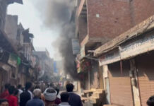 Fire Breaks Out in Three-Storey Building in Mathura’s Busy Ghiya Mandi Market
