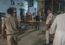 Girl Injured After Building Chajja Collapses in Delhi’s Welcome Area