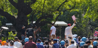 Rahul Gandhi Climbs Barricade During Delhi Protest, Reaches Akashvani Bhawan With Priyanka