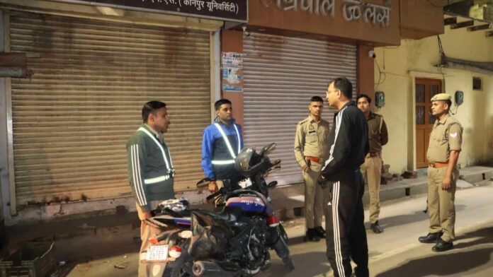 Mathura SSP Conducts Midnight Inspection to Check Police Vigilance, Warns Against Lapses in Night Patrolling