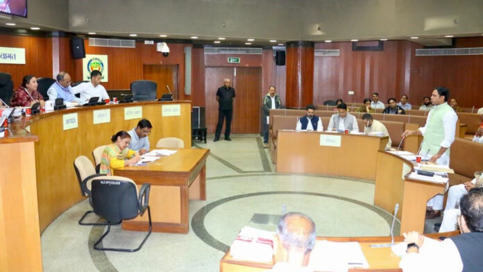 Delhi Civic Body Approves ₹923.57 Crore Road-Cleaning Plan, Pushes Toll and Public Health Reforms