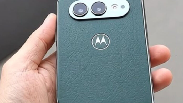 Motorola new foldable phone to take on Samsung! Razr Flex 27 name confirmed, features leaked