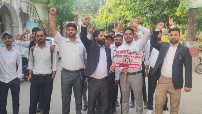 Muzaffarnagar Lawyers Hold Unity March, Demand Advocate Protection Act in Uttar Pradesh