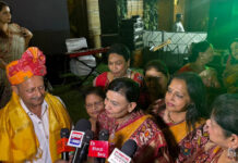 Nari Mahotsav Celebrates Women’s Talent and Culture with Colourful Dandiya Festivities Mahila Mandal Punjabi Bagh organised Nari Mahotsav in Delhi, featuring Dandiya performances, games and activities promoting women’s talent, confidence and cultural connections.