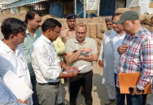Deputy Commissioner Dr. Vivek Bharti Inspects Ratia Grain Market