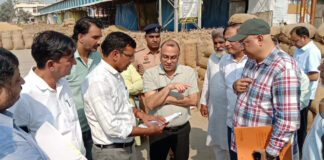Deputy Commissioner Dr. Vivek Bharti Inspects Ratia Grain Market